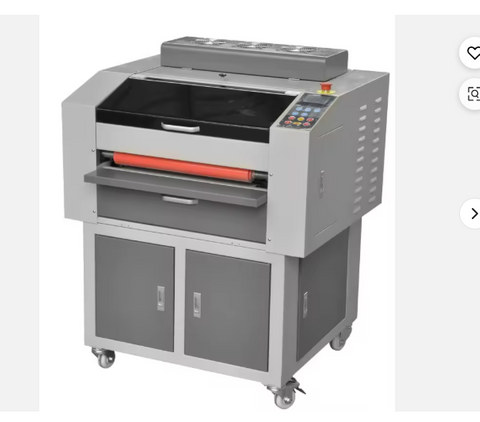 M&aacute;quina autom&aacute;tica de recubrimiento UV de papel de 24 pulgadas con rodillos de textura m&uacute;ltiple para impresi&oacute;n y embalaje