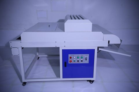 M&aacute;quina laminadora y revestidora con rodillo UV UV-650 completamente autom&aacute;tica para impresi&oacute;n y embalaje